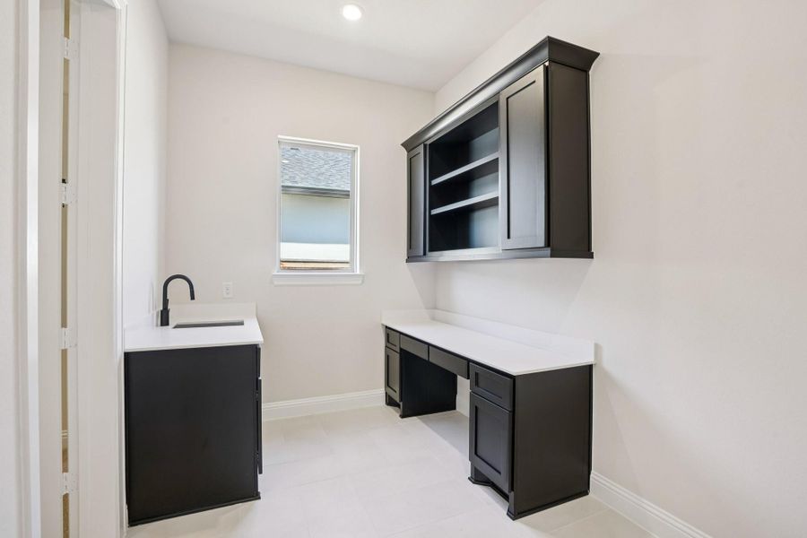 Furnished interior view inside a new home in , Missouri City (Image 4). Furnished interior view inside a new home in , Missouri City (Image 4).