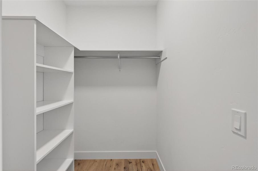 Spacious, unfurnished interior of a new home in , Silt (Image 20).