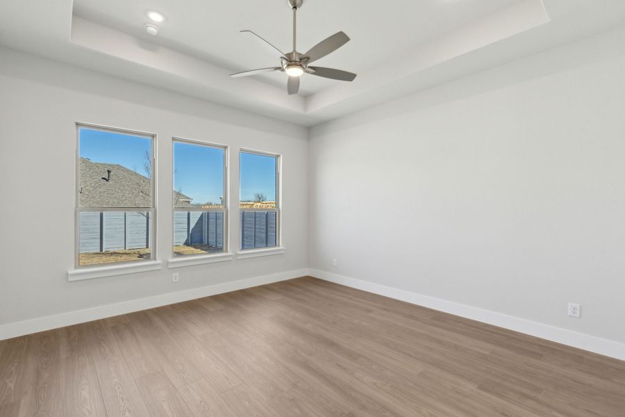 Spacious, unfurnished interior of a new home in Painted Tree Lakeside, McKinney (Image 22).