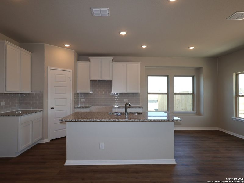 Furnished interior view inside a new home in Cinco Lakes, San Antonio (Image 4).