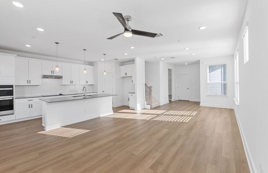 Spacious, unfurnished interior of a new home in Northpoint at Old Settlers, Round Rock (Image 12).