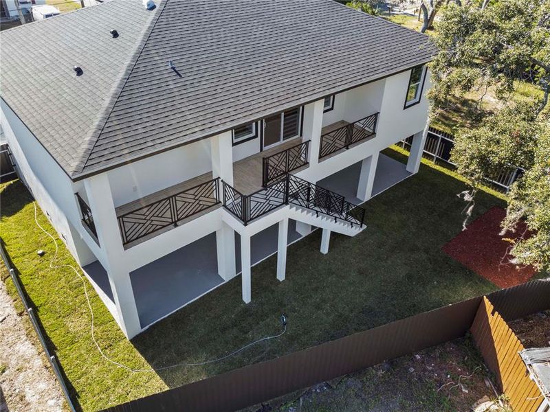 Exterior details and patio area of a home in , New Port Richey (Image 29).