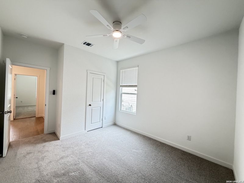 Spacious, unfurnished interior of a new home in Brookmill, San Antonio (Image 14).