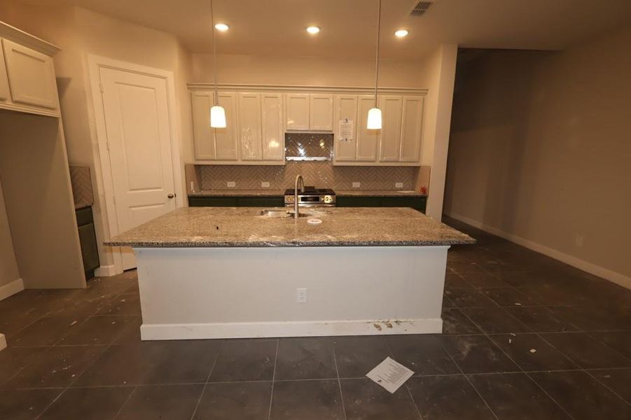 Furnished interior view inside a new home in ARTAVIA 45' Homesites, Conroe (Image 11). Furnished interior view inside a new home in ARTAVIA 45' Homesites, Conroe (Image 11).