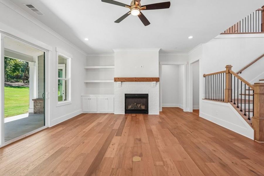 Spacious, unfurnished interior of a new home in Arden on Lanier, Cumming (Image 21).