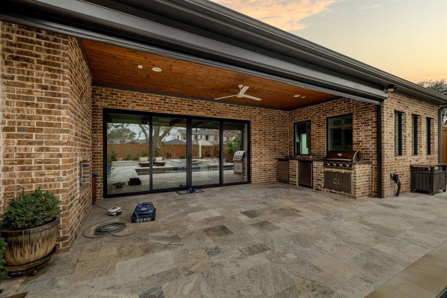 Exterior details and patio area of a home in , Dallas (Image 3).