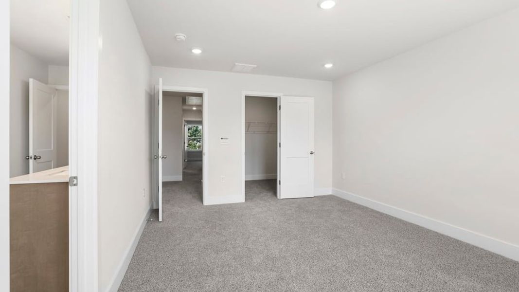Spacious, unfurnished interior of a new home in Ken's Crossing, Moore (Image 27). Spacious, unfurnished interior of a new home in Ken's Crossing, Moore (Image 27).
