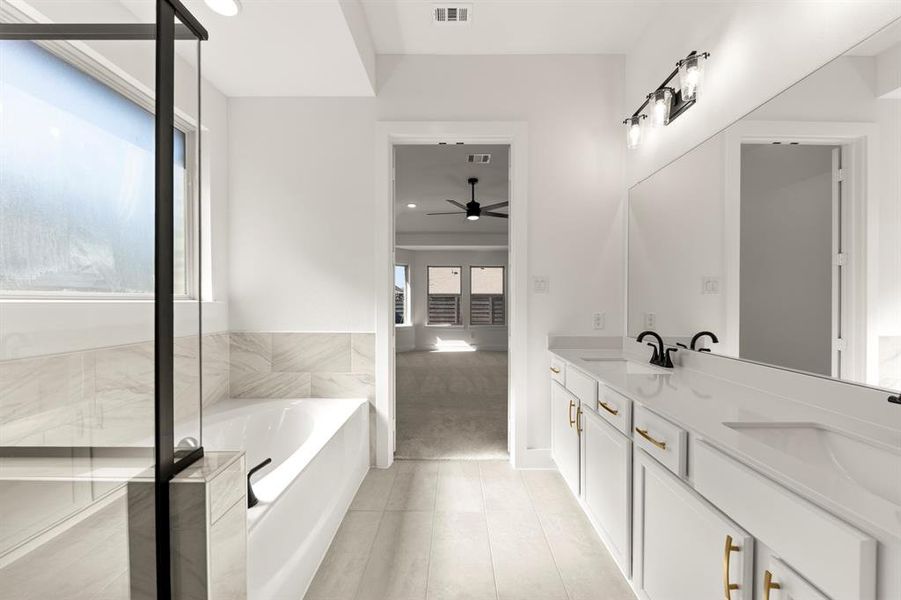 24. 7245 Ladybug - Bath (4)