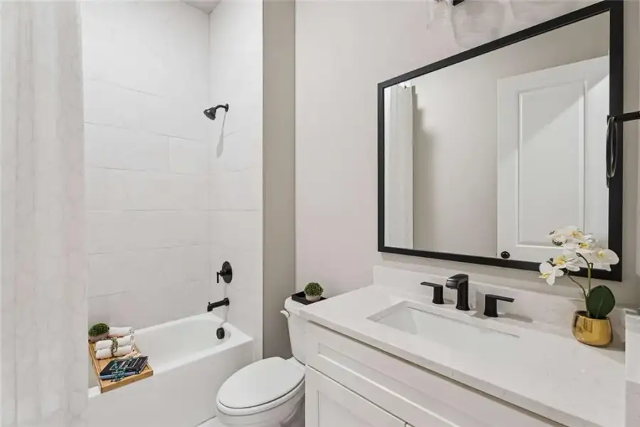 Furnished interior view inside a new home in , Smyrna (Image 19).