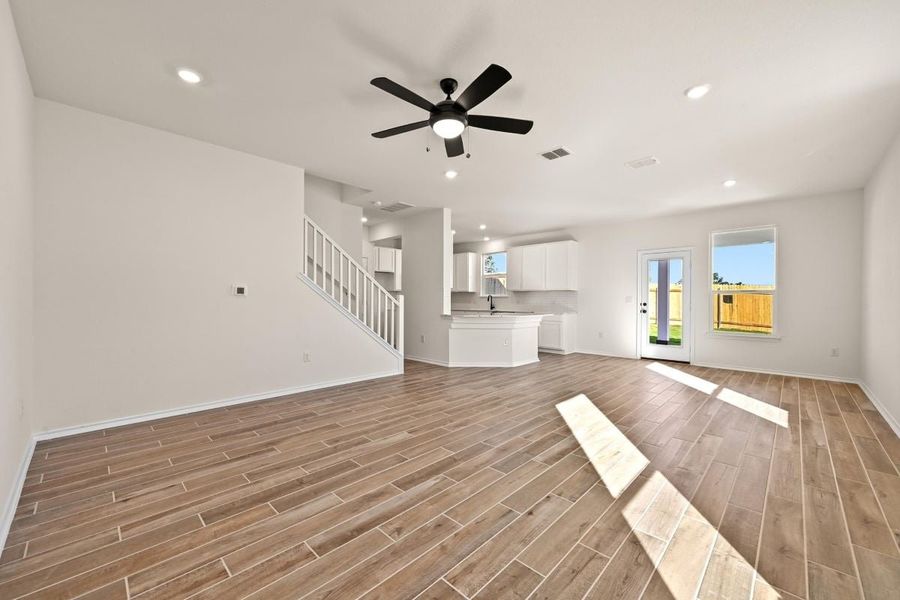 Spacious, unfurnished interior of a new home in Creekside at Estancia, Austin (Image 6).