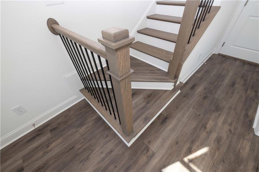 Image 48 of a home in Millcroft Townhomes. Image 48 of a home in Millcroft Townhomes.