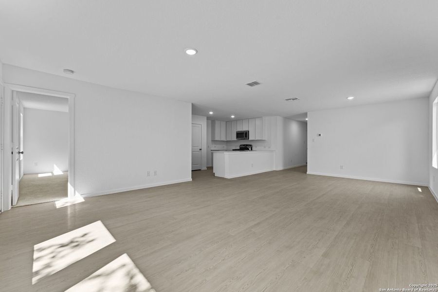 Spacious, unfurnished interior of a new home in Torian Village: Watermill Collection, San Antonio (Image 15).