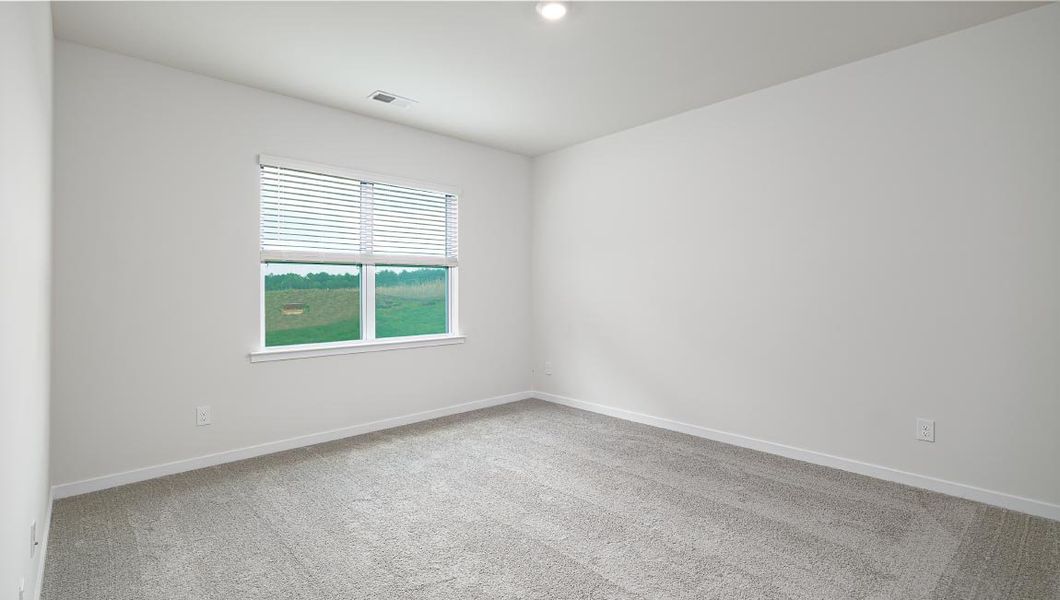 Spacious, unfurnished interior of a new home in Valley View, Waynesville (Image 14).