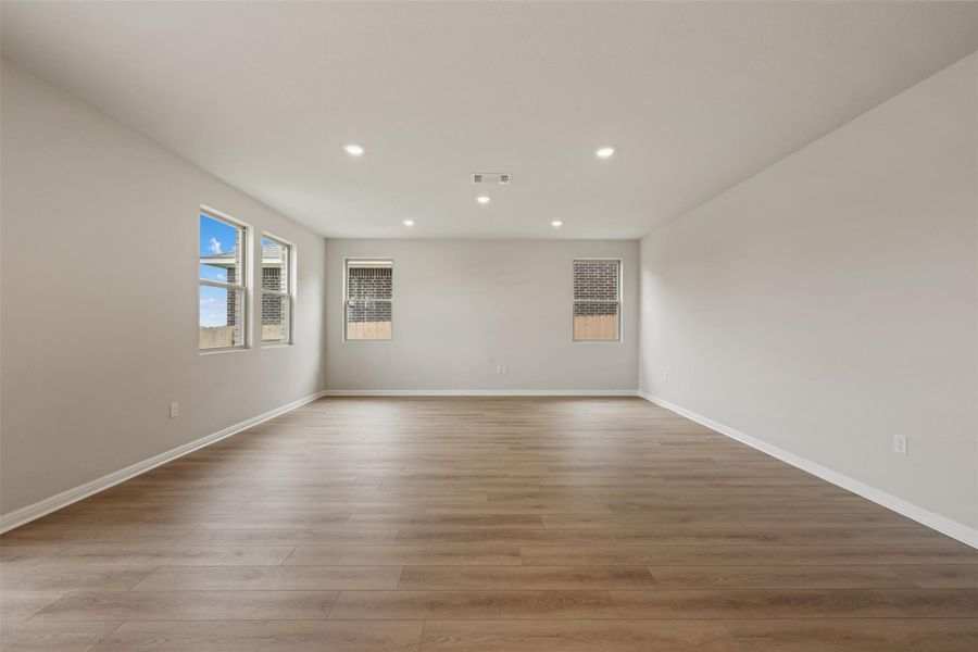 Representative images and renderings are for illustrative purposes. Actual structural options and design finishes of home may vary. Representative images and renderings are for illustrative purposes. Actual structural options and design finishes of home may vary.