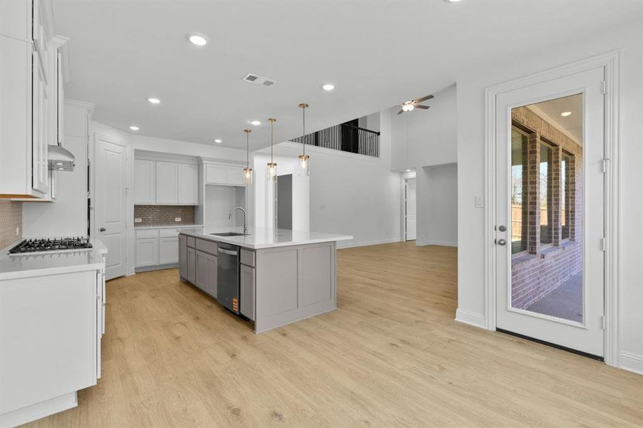 DAL_Saddle Star_Garza_2416 Judith Drive (25) DAL_Saddle Star_Garza_2416 Judith Drive (25)