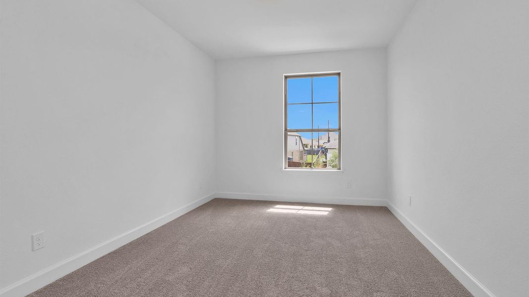 Spacious, unfurnished interior of a new home in Meridiana, Manvel (Image 10).