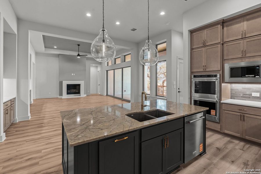 Furnished interior view inside a new home in Esperanza - 70', Boerne (Image 8). Furnished interior view inside a new home in Esperanza - 70', Boerne (Image 8).