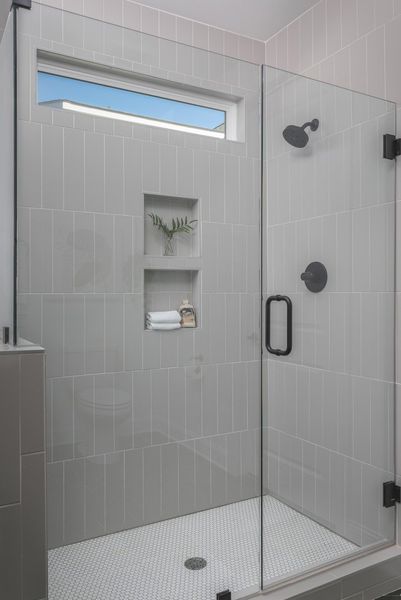 Representative interior finishes for a home built from the The Beckham by Greentech Homes LLC in The Thicket at Sedman Hills, Hixson (Image 21).