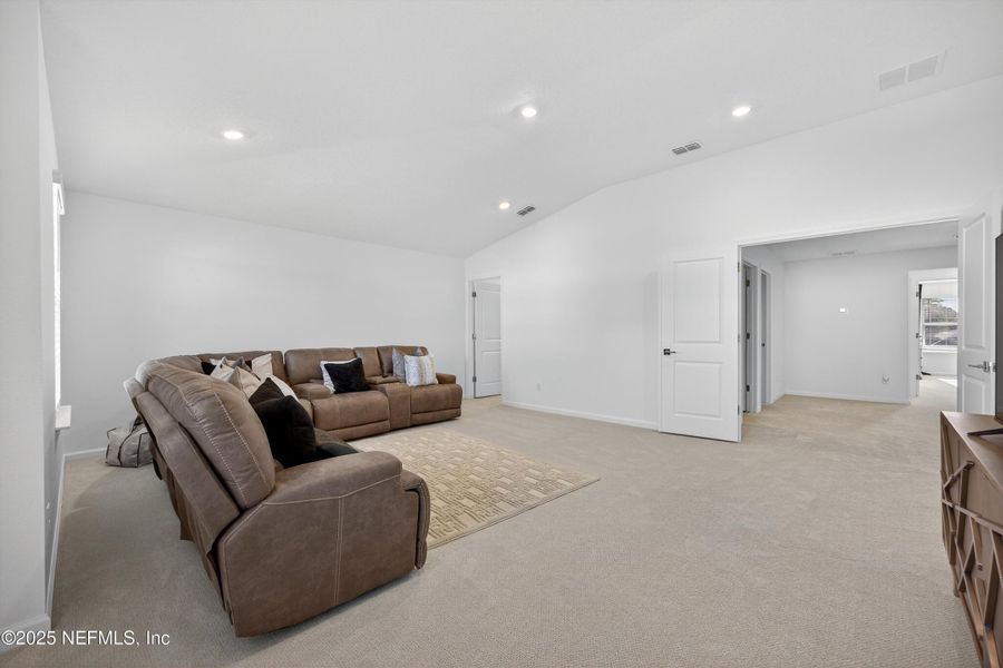 Furnished interior view inside a new home in , Middleburg (Image 11).