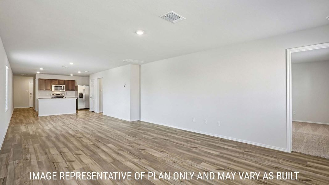 Representative unfurnished interior of a home built from the Caprock by D.R. Horton in Pecan Creek, Temple (Image 18).