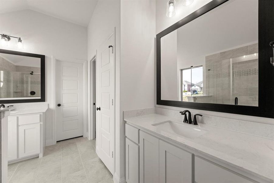 12_3513 Honeysuckle, Melissa 12_3513 Honeysuckle, Melissa