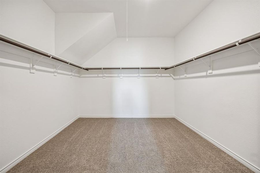 Spacious, unfurnished interior of a new home in , Princeton (Image 21).