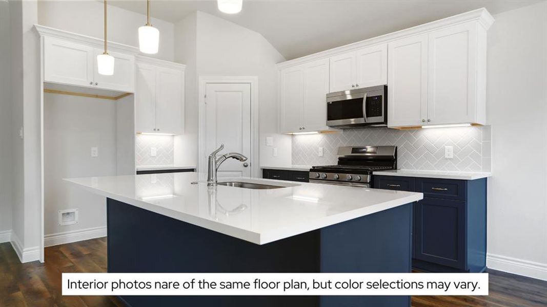 Furnished interior view inside a new home in Lexington Heights, Willis (Image 3).