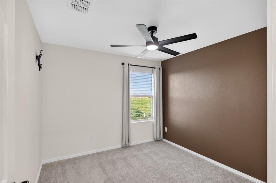 Spacious, unfurnished interior of a new home in Creekview, Pilot Point (Image 24).