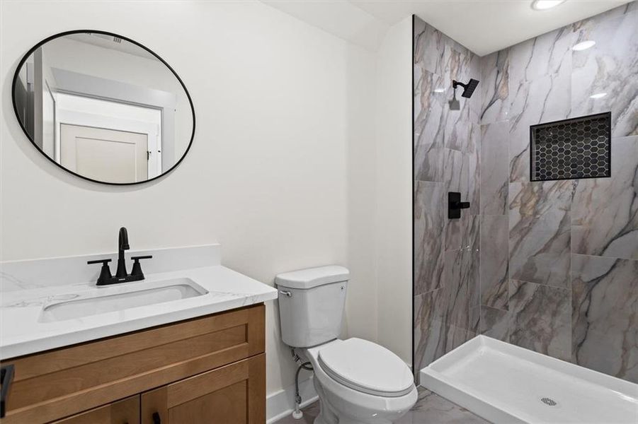 Furnished interior view inside a new home in , Gainesville (Image 22).