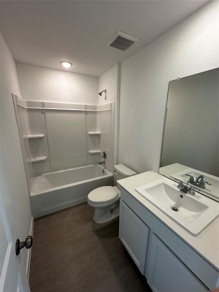 Pics are not of actual home. They are a representative of a home of the same floor plan Pics are not of actual home. They are a representative of a home of the same floor plan