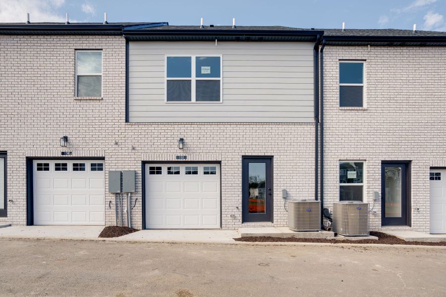 Image 34 of a home in Anderson Park.