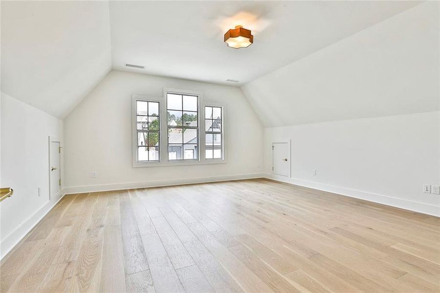 Spacious, unfurnished interior of a new home in Gardens at Arbor Springs, Newnan (Image 22).