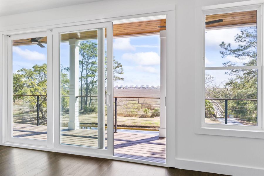 Spacious, unfurnished interior of a new home in , Pawleys Island (Image 30). Spacious, unfurnished interior of a new home in , Pawleys Island (Image 30).