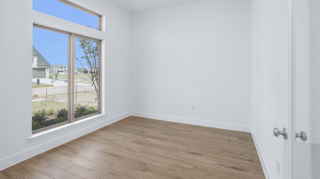 Spacious, unfurnished interior of a new home in The Grand Prairie, Hockley (Image 22).