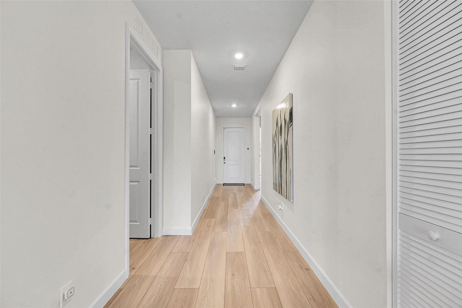 Spacious, unfurnished interior of a new home in , Loxahatchee (Image 18).