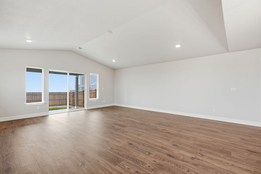 Representative unfurnished interior of a home built from the Laurel by MonteVista Homes in IronHorse, Prineville (Image 23).