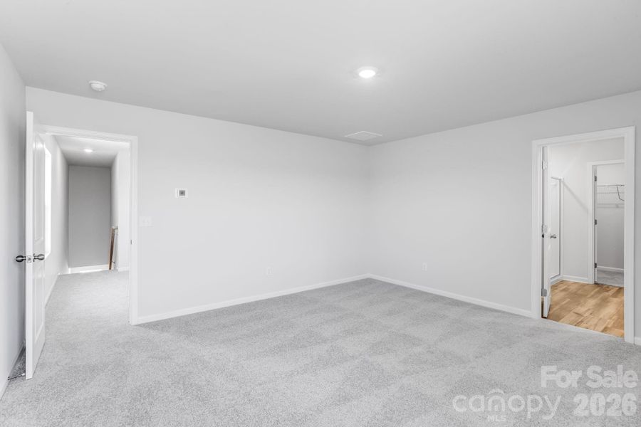 Spacious, unfurnished interior of a new home in Cleveland Hill, Shelby (Image 14).