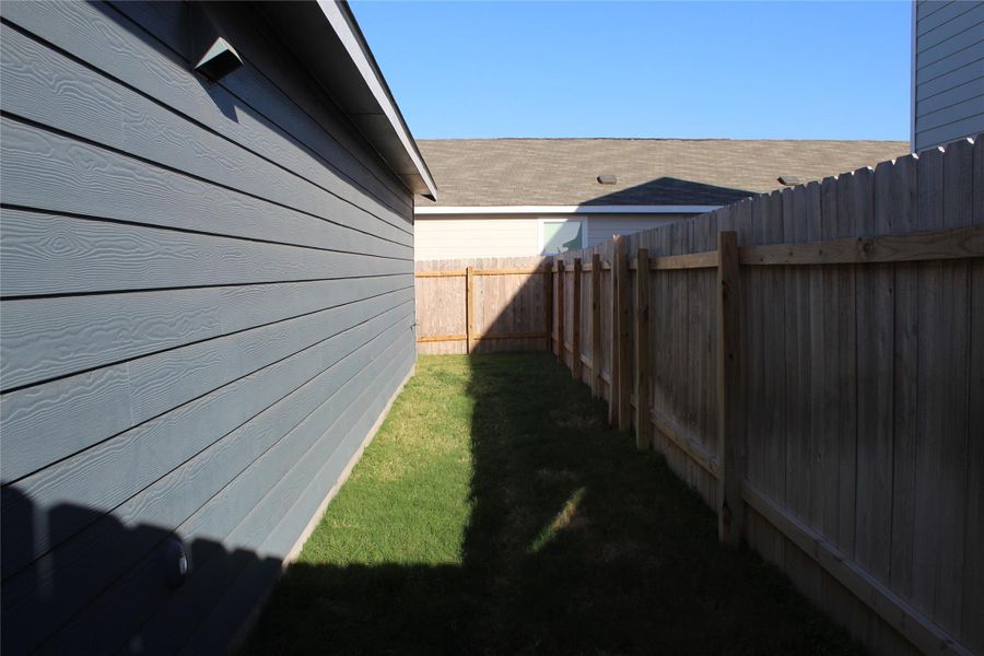 Exterior details and patio area of a home in Cielo Gardens: Belmar Collection, Jarrell (Image 24).