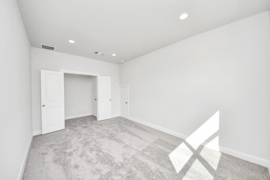 Spacious, unfurnished interior of a new home in Marvida, Cypress (Image 20).