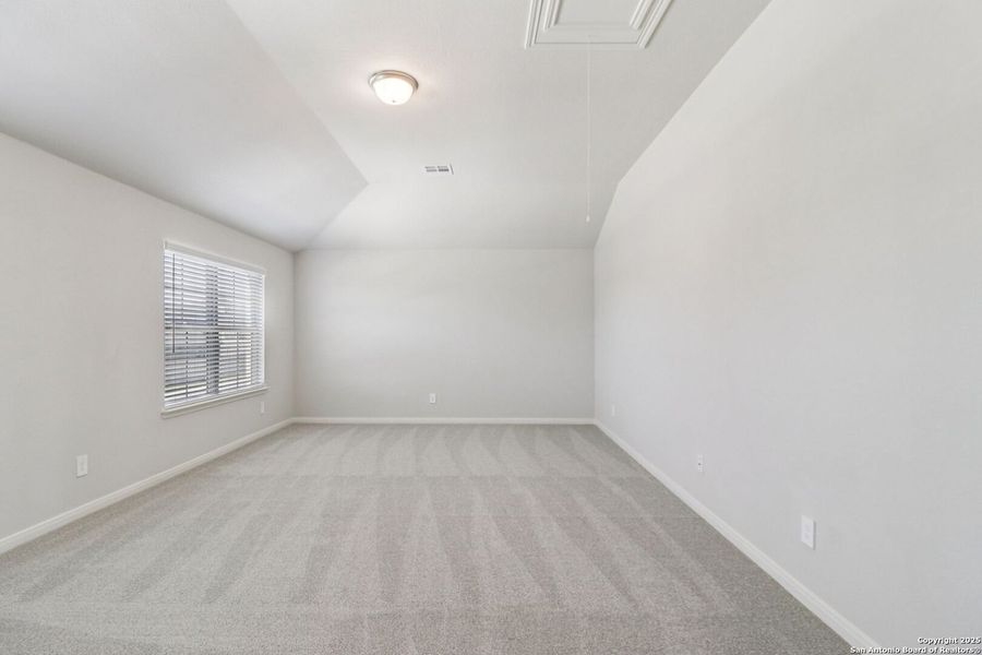 Spacious, unfurnished interior of a new home in , San Antonio (Image 20). Spacious, unfurnished interior of a new home in , San Antonio (Image 20).