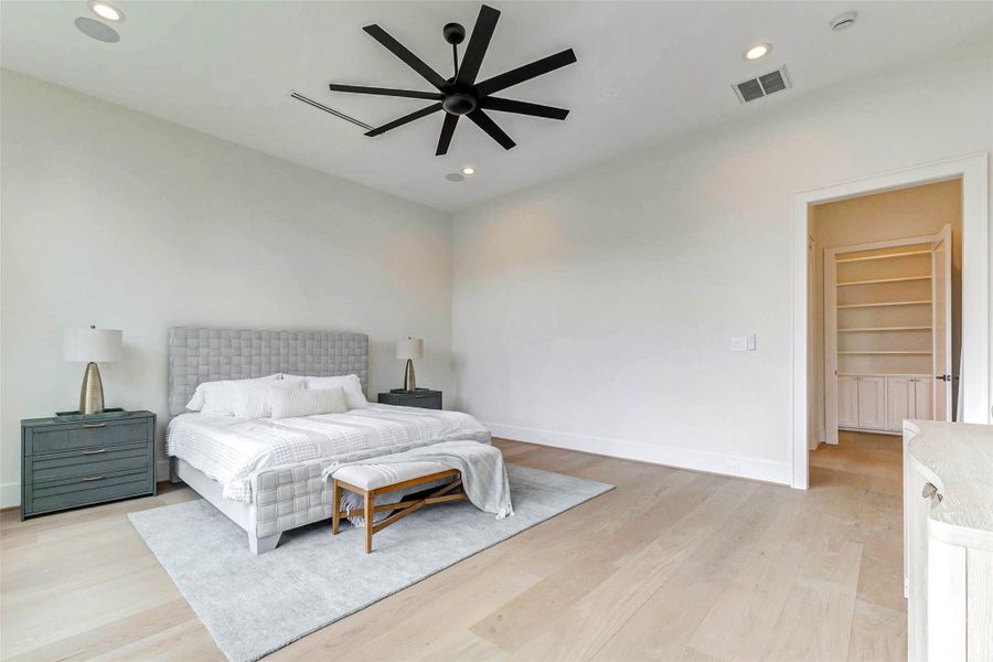 Furnished interior view inside a new home in , Houston (Image 18). Furnished interior view inside a new home in , Houston (Image 18).