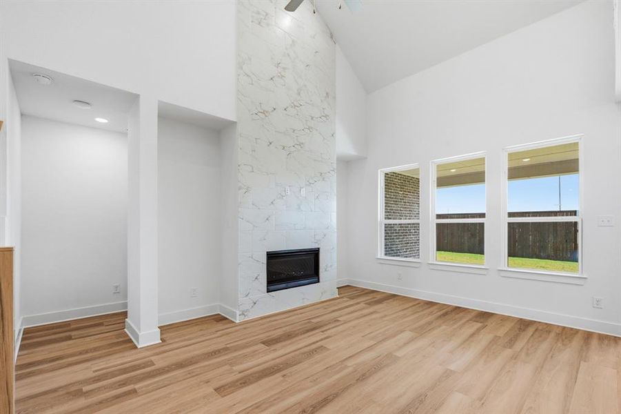 Spacious, unfurnished interior of a new home in Heritage Ranch: 50ft. lots, Sherman (Image 17). Spacious, unfurnished interior of a new home in Heritage Ranch: 50ft. lots, Sherman (Image 17).