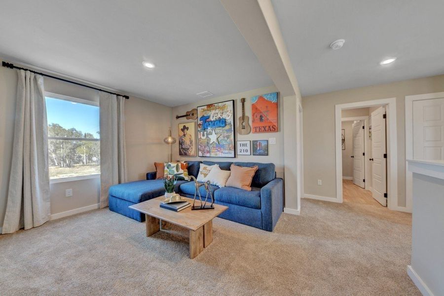 Representative furnished interior of a home built from the Maverick by Hakes Brothers in Veranda Designer, San Antonio (Image 17).