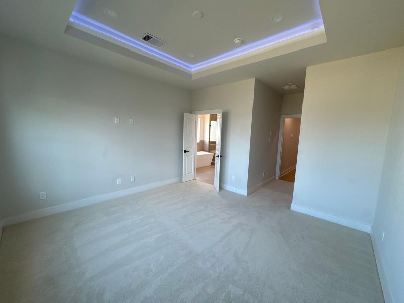 Spacious, unfurnished interior of a new home in , Houston (Image 40).