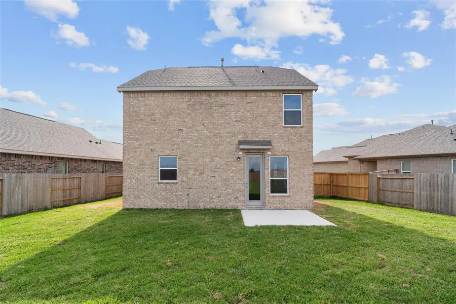 Come explore this expansive backyard featuring a beautiful patio slab—perfect for outdoor living! There's ample space for kids to play and adults to unwind. Ideal for patio furniture, a BBQ pit, and so much more—the possibilities are endless! Come explore this expansive backyard featuring a beautiful patio slab—perfect for outdoor living! There's ample space for kids to play and adults to unwind. Ideal for patio furniture, a BBQ pit, and so much more—the possibilities are endless!