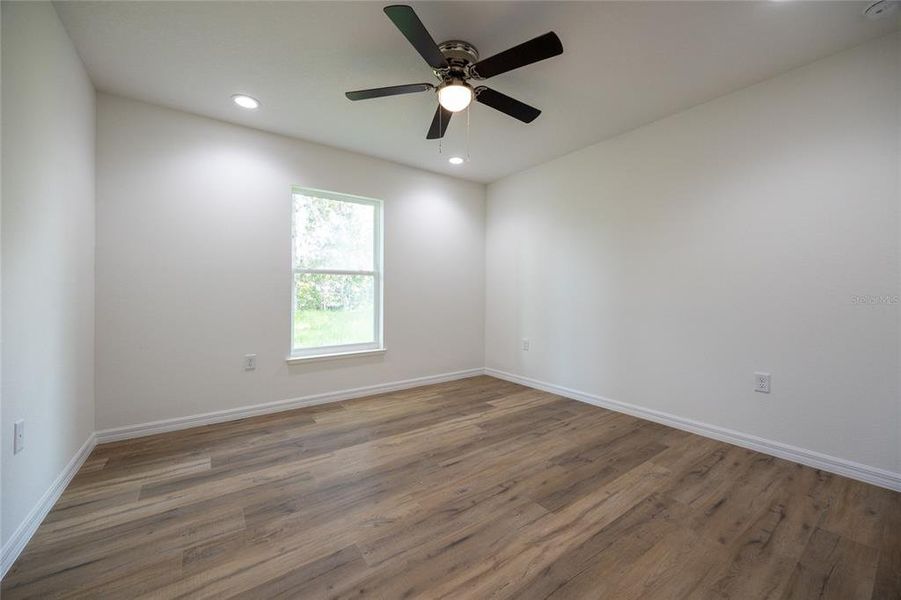 Spacious, unfurnished interior of a new home in , Silver Springs (Image 21).