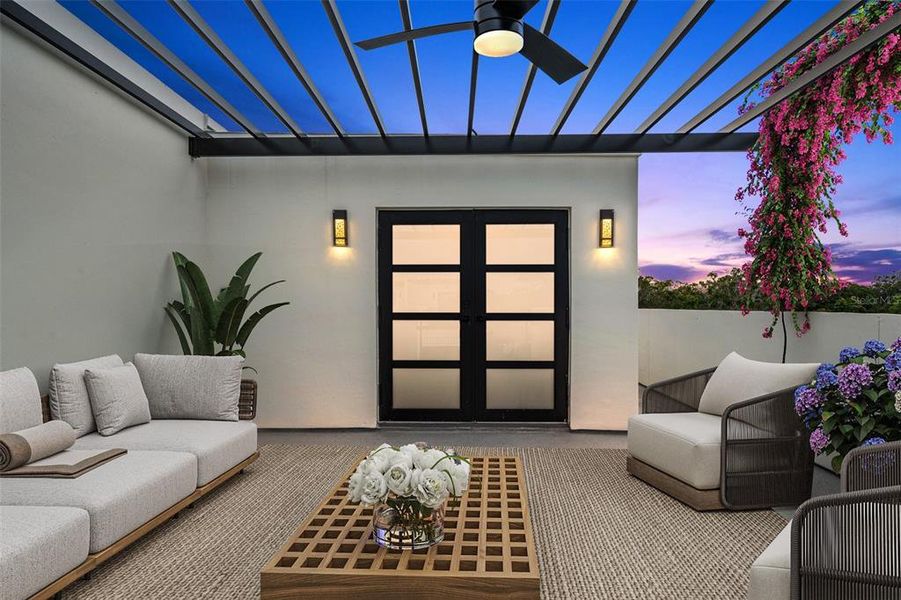 Exterior details and patio area of a home in , Pinellas Park (Image 25).