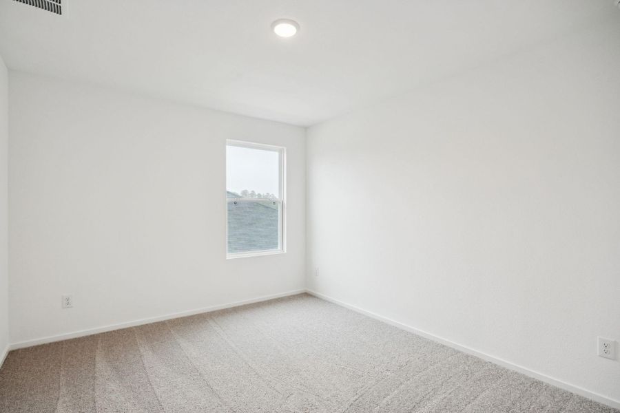 Spacious, unfurnished interior of a new home in Montgomery Bend, Montgomery (Image 19).