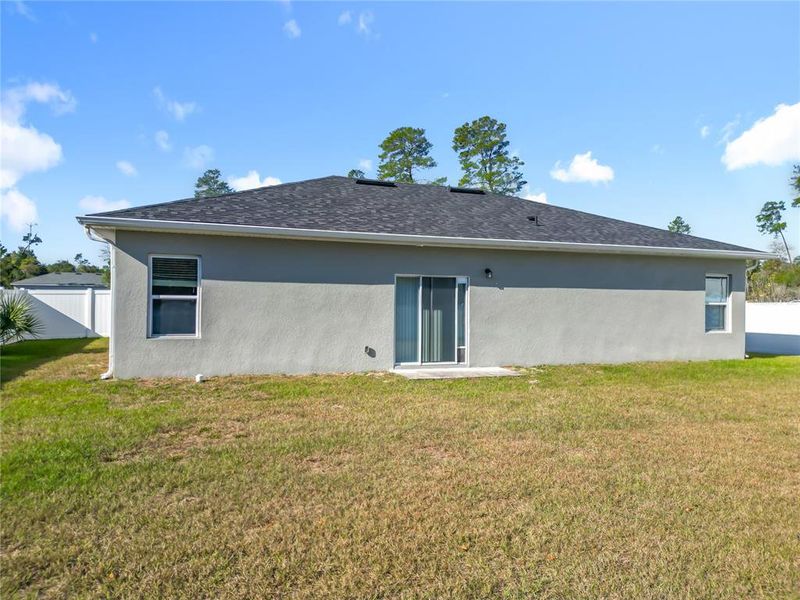 Exterior details and patio area of a home in , Ocala (Image 19).