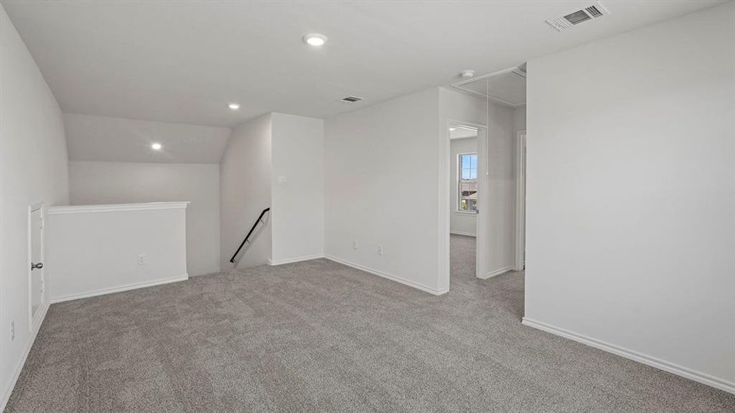 Spacious, unfurnished interior of a new home in Bluff Springs, Ferris (Image 28). Spacious, unfurnished interior of a new home in Bluff Springs, Ferris (Image 28).